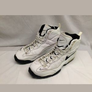 Men's basketball shoes